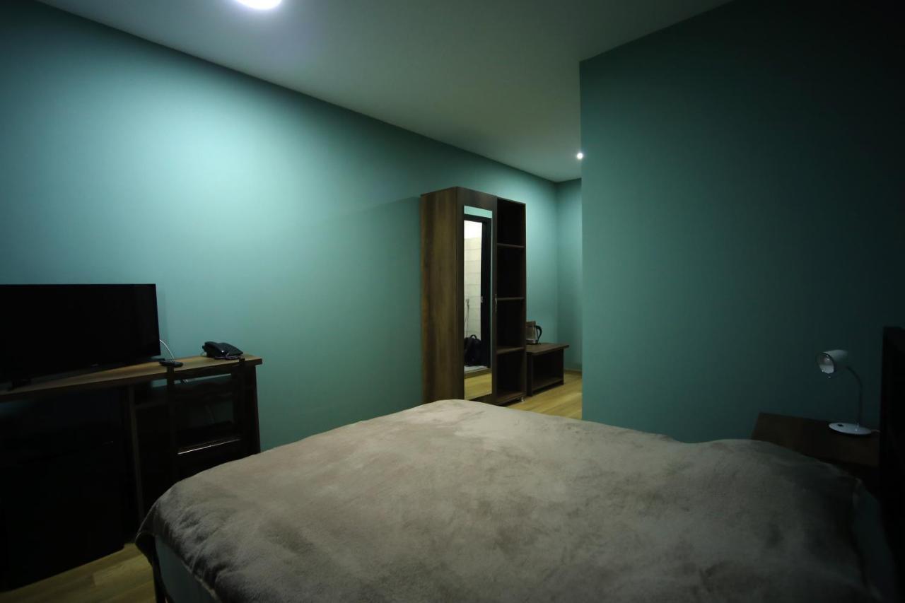 Hotel Aguna クタイシ エクステリア 写真