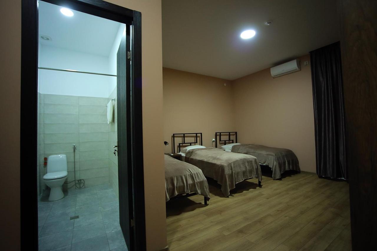 Hotel Aguna クタイシ エクステリア 写真