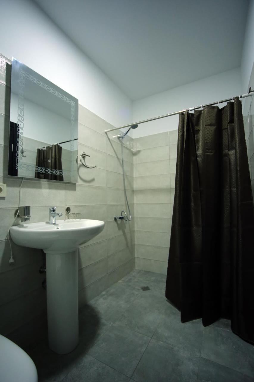 Hotel Aguna クタイシ エクステリア 写真